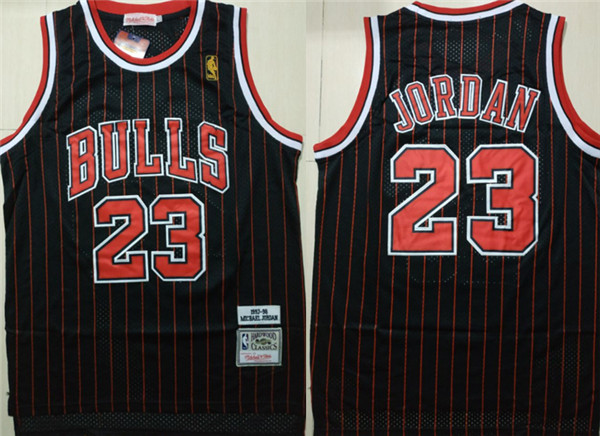 Bulls 23 Michael Jordan Red 1992 93 Hardwood Classics Swingman Jersey