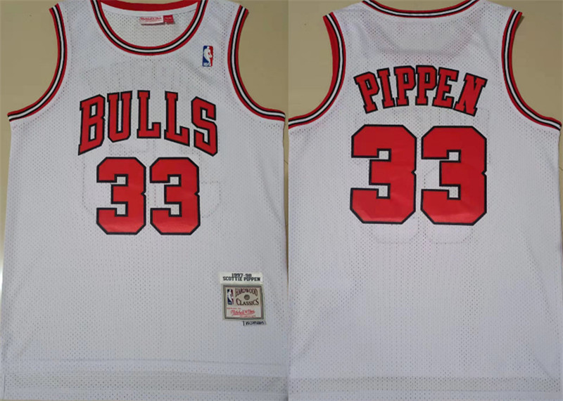 Bulls 33 Scottie Pippen White 1997 98 Hardwood Classics Jersey